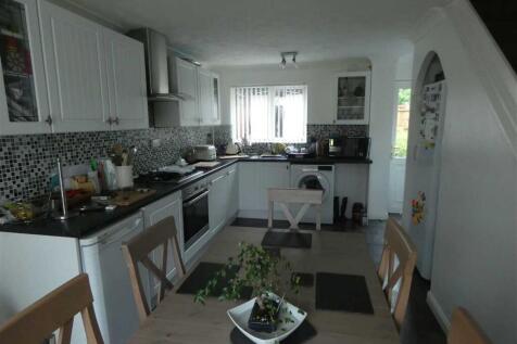 Fitted Kitchen Diner