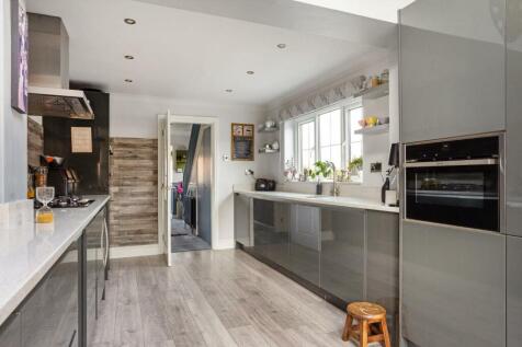 81822_Meadowview Bird Lane (9)_low.jpg