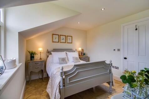 HAWTHORN BEDROOM 2.jpg