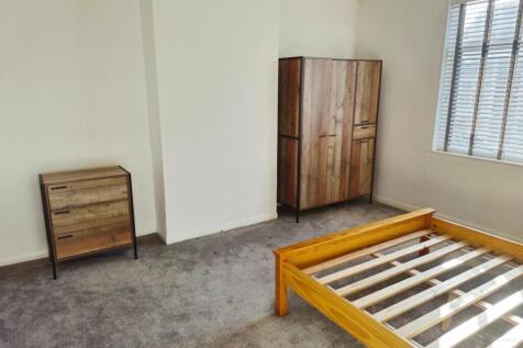0db63946-Bedroom 201...jpg