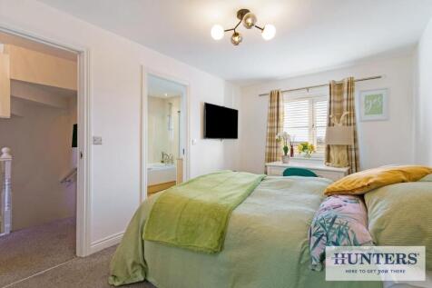 86506_17 Maple Drive North (16) - Copy_low.jpg