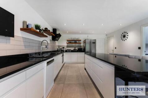 96930_7 Calverley Court Brayton (8) - Copy_low.jpg