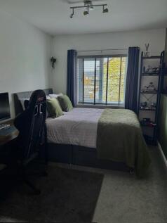 Bedroom....jpg