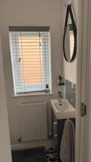 En-suite 2...jpg