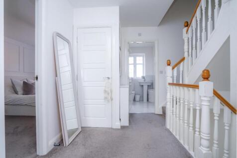 9 Waddington Drive, Snaith, DN14 9FA_DSC00868.jpg