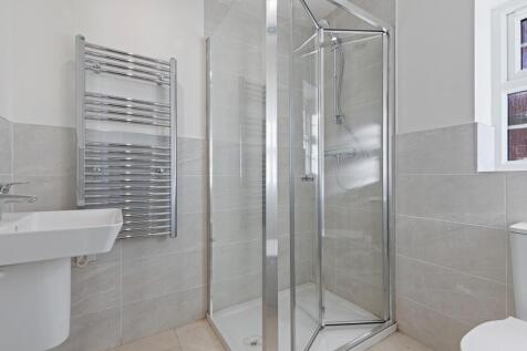 Bishop_Gardens_Ensuite_297.jpg