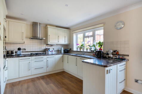 1359509-24-68dac4...