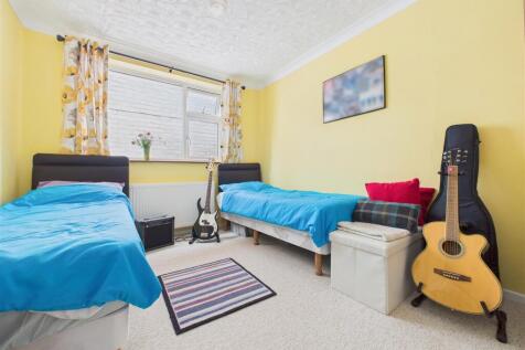 CAM02453G0-PR0156-STILL007.jpg