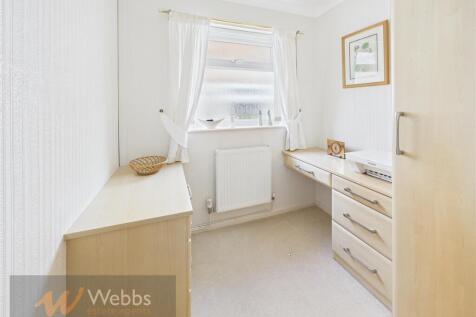 CAM05244G0-PR0130-STILL019.jpg