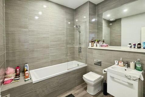 4ee5e8db-1-4A06-A...