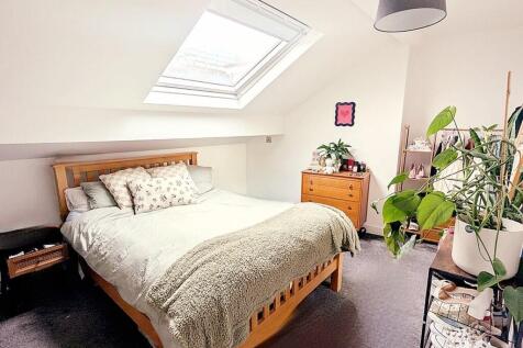13 Bedroom curren...