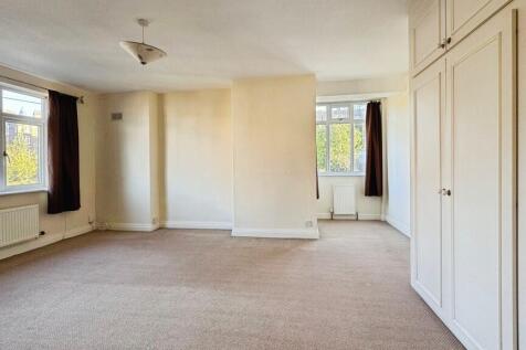 fe2da786--47D3-9B...