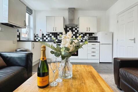 fe4dd09a--4763-8C...