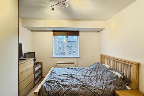 7d238f32-9-44AB-B...