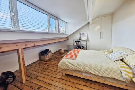 573a81d2-10000406...