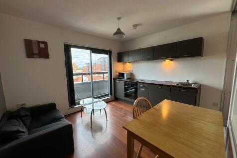 living/kitchen ar...