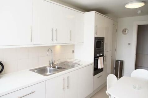 Eat-in Kitchen