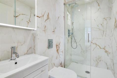 Master En-suite