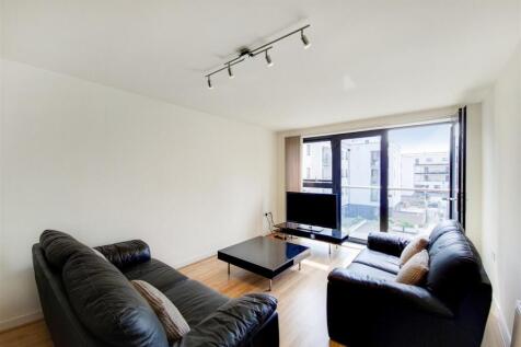 5_Kitchen-Reception-3.jpg