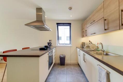 5_Kitchen-Reception-1.jpg