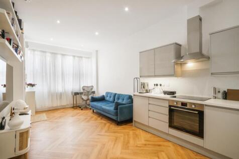 Kitchen/Reception Room