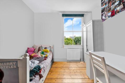 bedroom4 (2).jpg