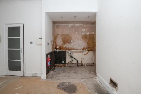 Kitchen/Reception