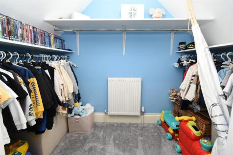 Walk-in Wardrobe