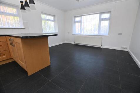 Kitchen / Diner / Lounge