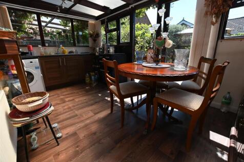 Conservatory / utility Area