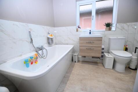 Family Four Piece Bathroom