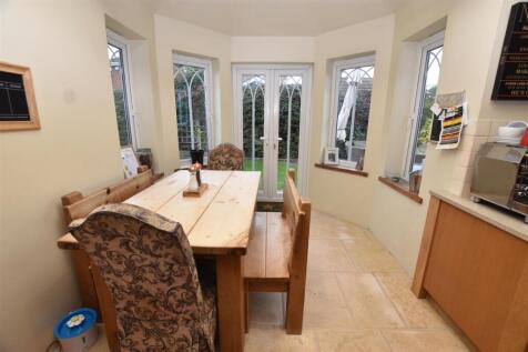 L Shaped Kitchen Diner