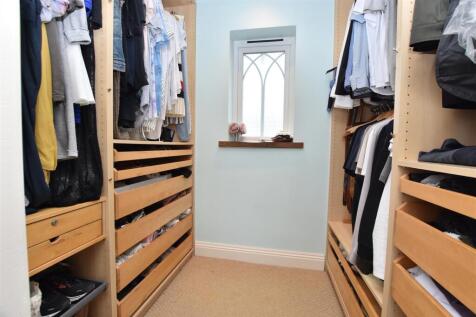 Walk in Wardrobe