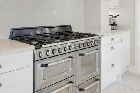 Oven