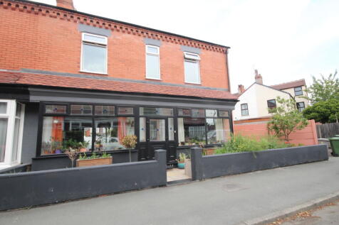 5 Bedroom Semi Detached for Sale