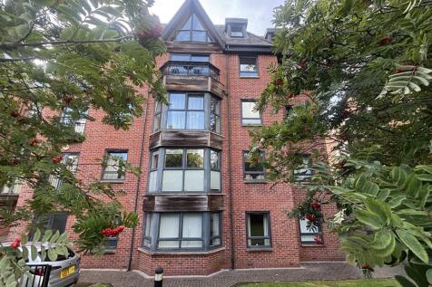 2 Bedroom Flat for Sale