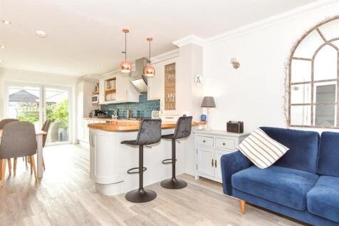 Kitchen/Dining/ Family Room