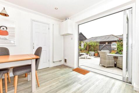 External Lifestyle Photograph