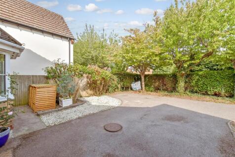 Driveway/Parking