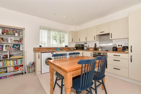 Lounge/Kitchen