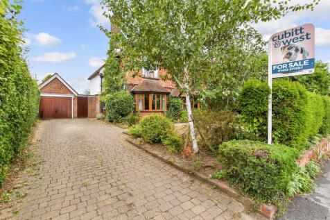 Driveway/Parking