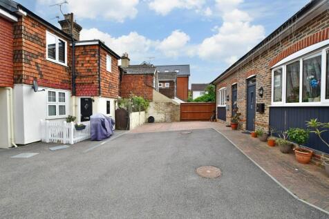 Driveway/Parking