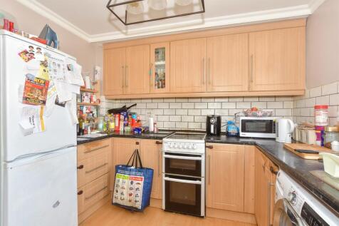 Lounge/Kitchen