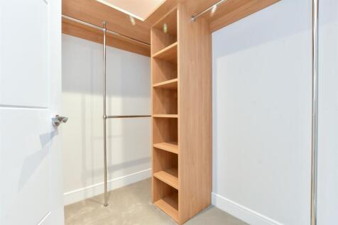 Walk-In Wardrobe