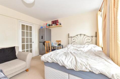 Lounge/Bedroom