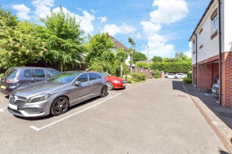 Driveway/Parking