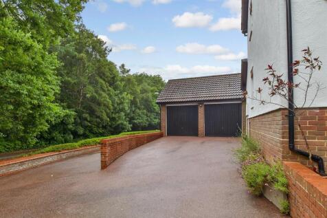 Driveway/Parking