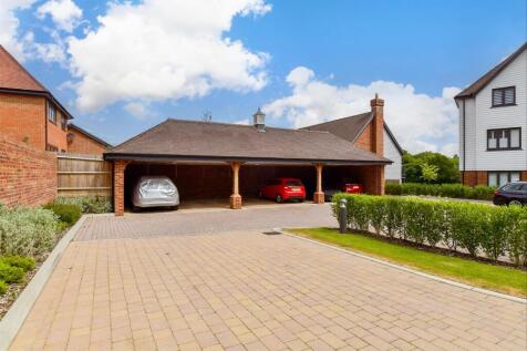 Driveway/Parking