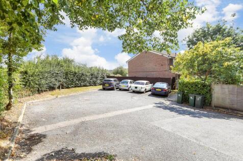 Driveway/Parking