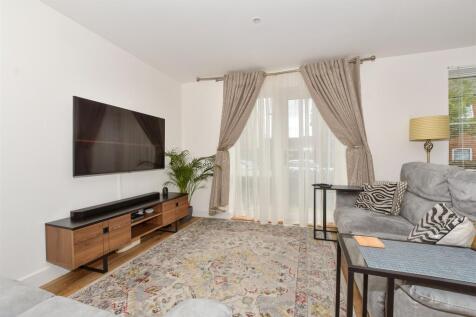 Lounge/Kitchen